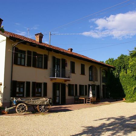 Cantarana Cascina Caldera旅馆 外观 照片