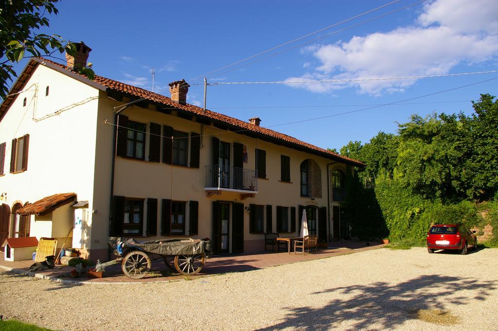 Cantarana Cascina Caldera旅馆 外观 照片