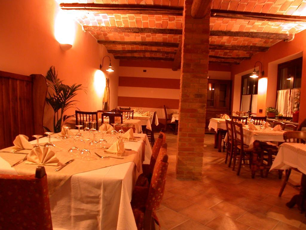 Cantarana Cascina Caldera旅馆 外观 照片