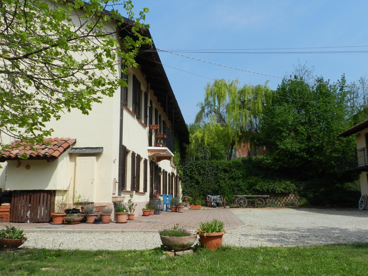 Cantarana Cascina Caldera旅馆 外观 照片